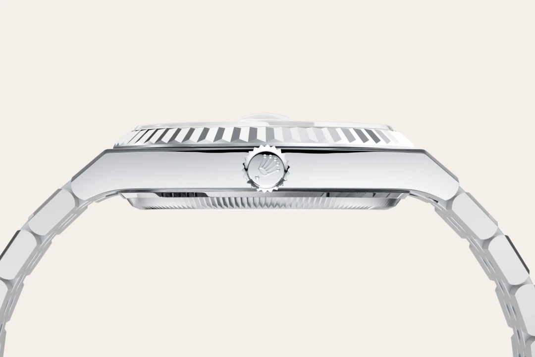 Rolex Land-Dweller m127236-0001 material