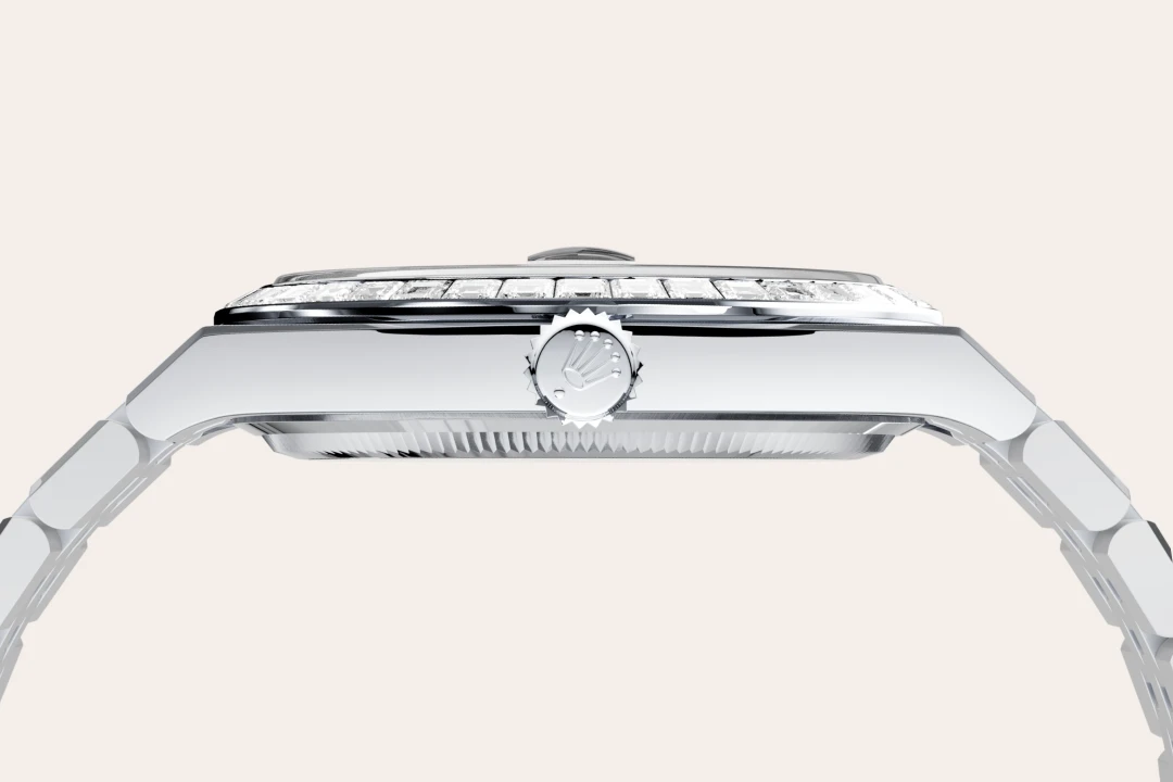 Rolex Land-Dweller m127386tbr-0001 material
